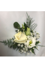 Lisi Buttonhole weddings Flowers
